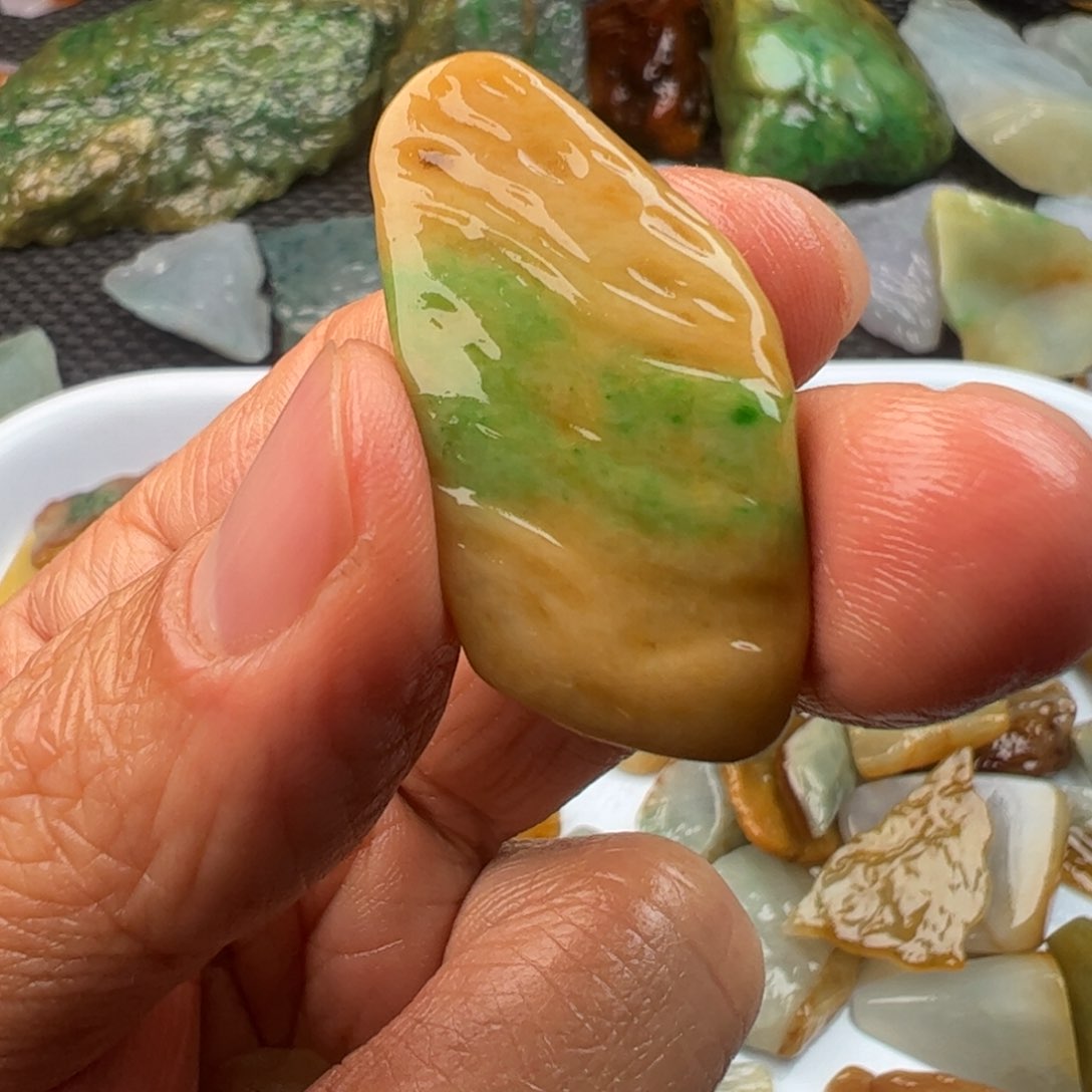 翡翠裸石缅甸翡翠