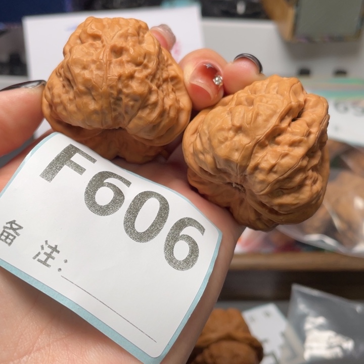 文玩核桃把件肌肉蛙42 42.5 33.5