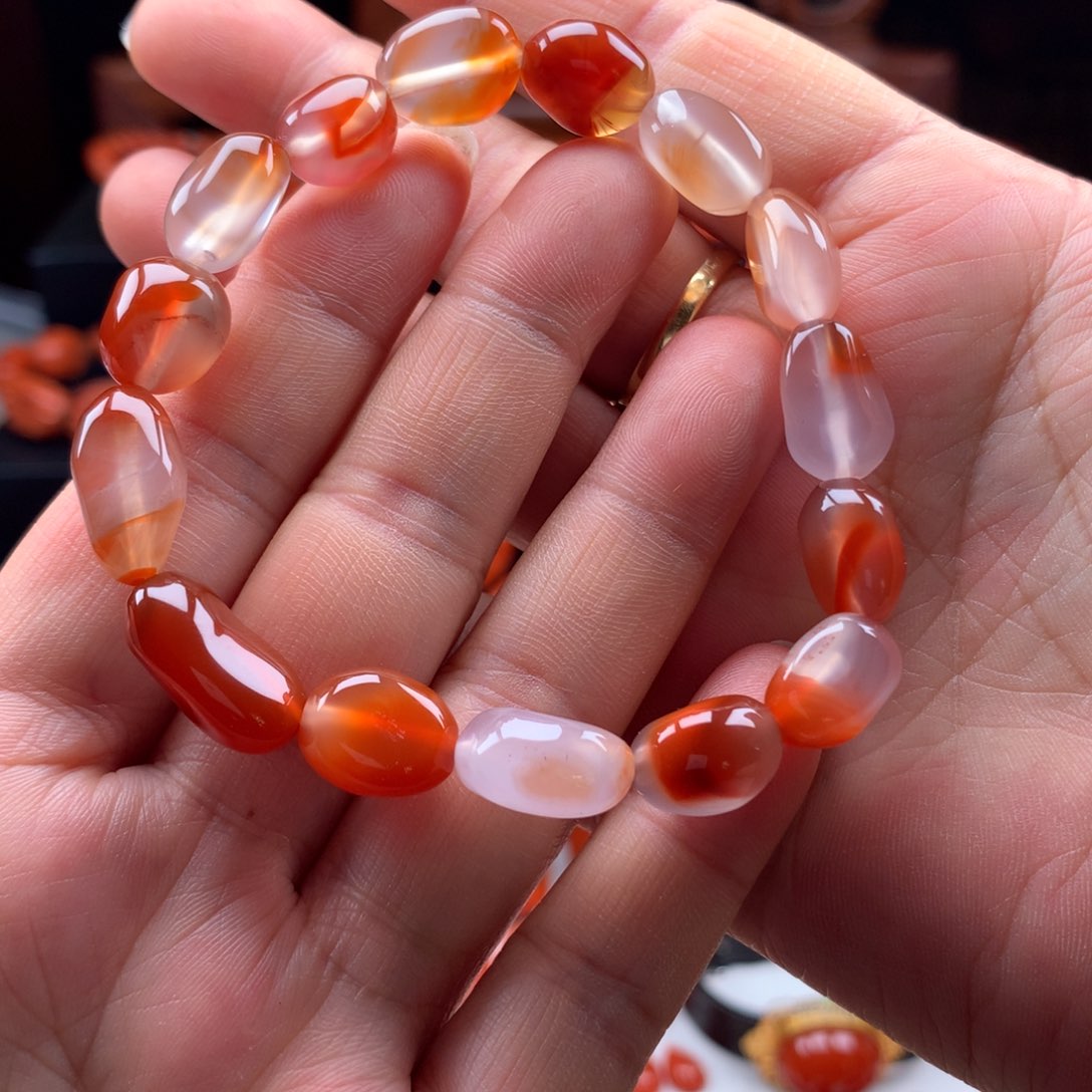 南红玛瑙手串未镶嵌