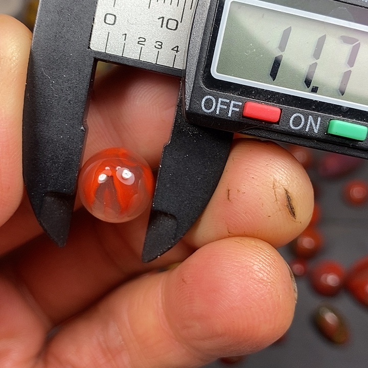 南红玛瑙未镶嵌车挂