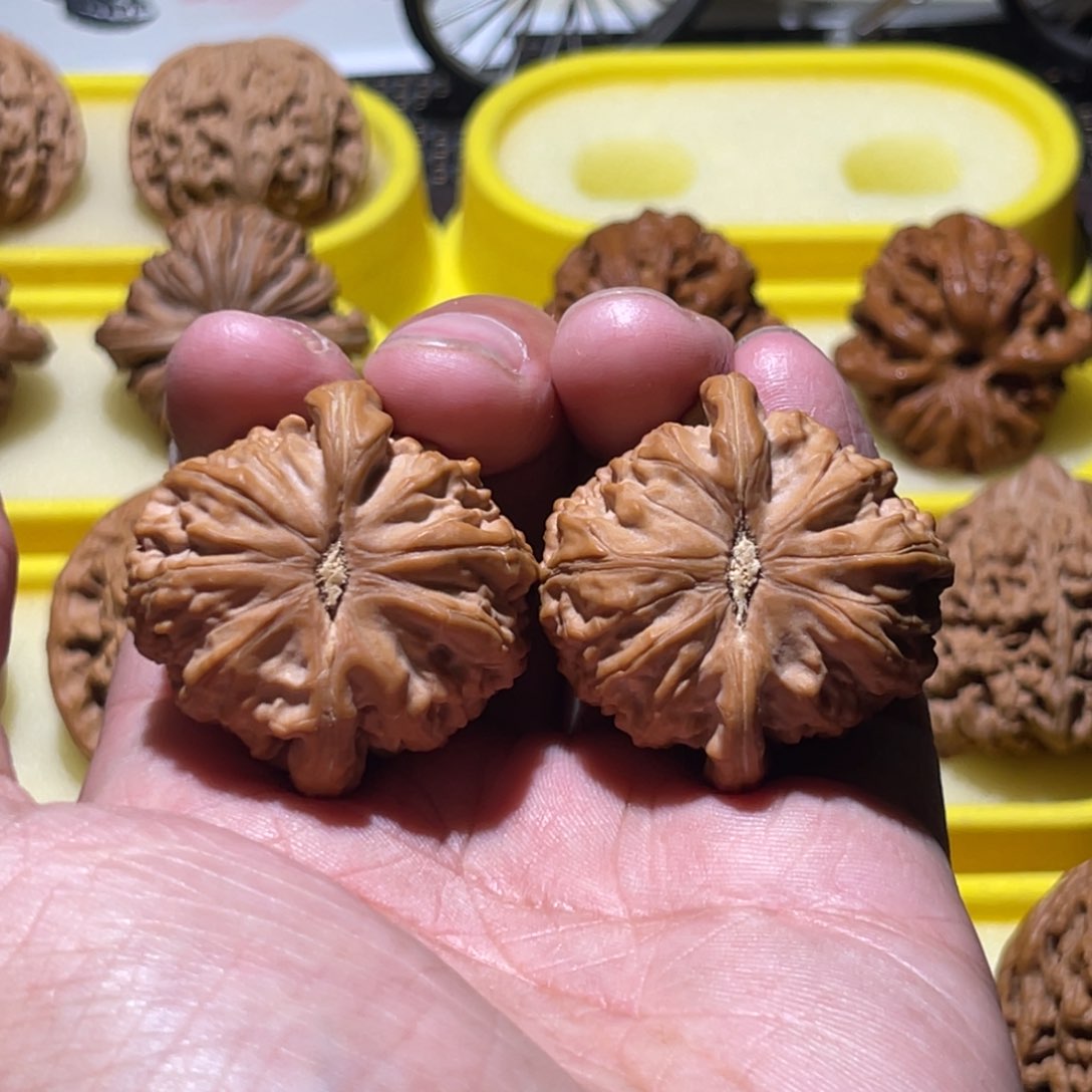 文玩核桃吊坠38全品闷白