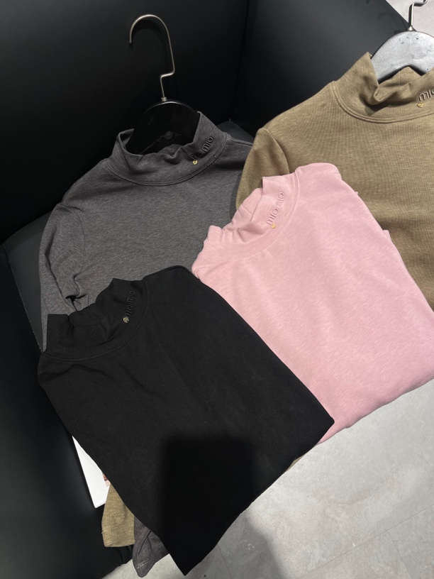 KW【升级版大奶tee】重工刺绣装饰修身显瘦打底T恤