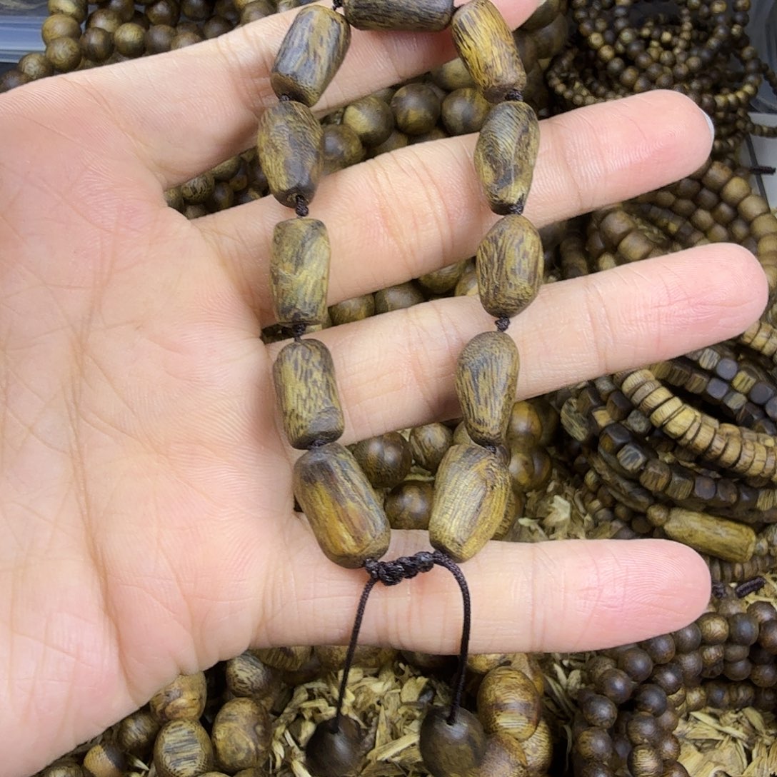 沉香沉香碎屑以*卡8mm，8克➕