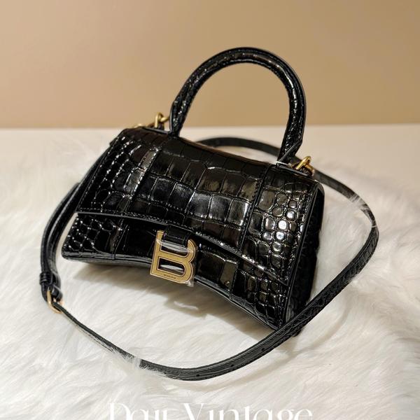 大吉中古/巴黎世家黑金压纹沙漏xs斜挎包