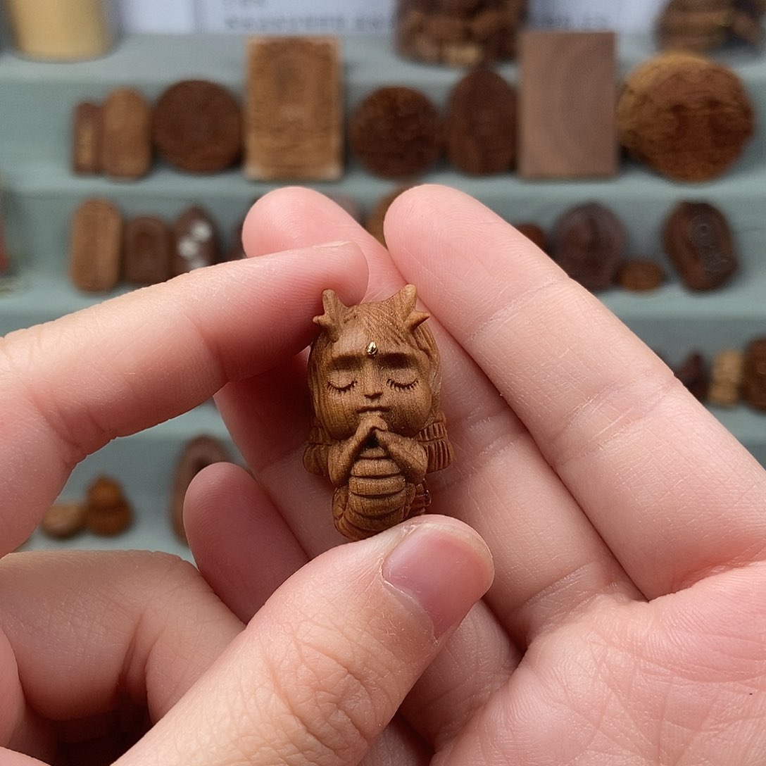 檀香木无事牌苍**昂3.0默认微瑕