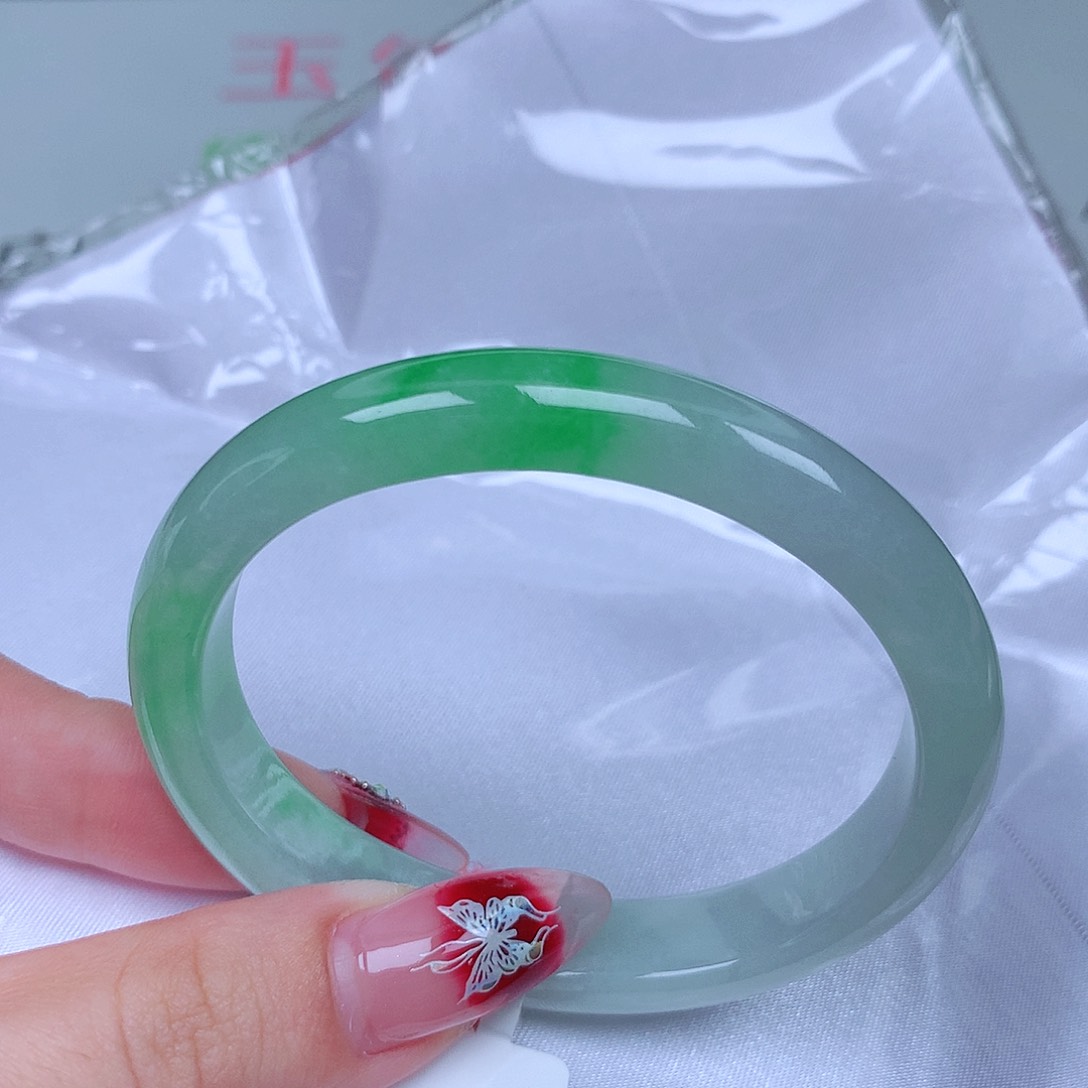 翡翠手镯未镶嵌54 54 贵妃