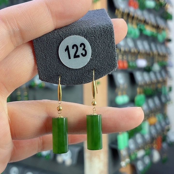 和田玉18K金镶嵌耳饰