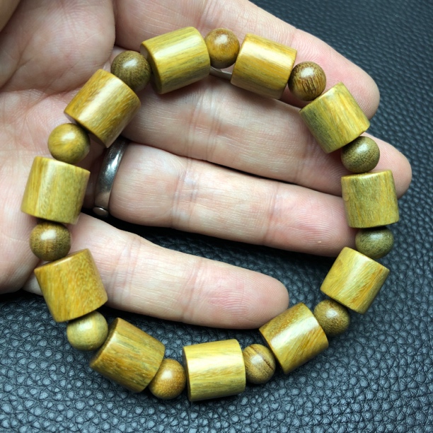 绿檀手串男女款卡12 248（无礼盒）