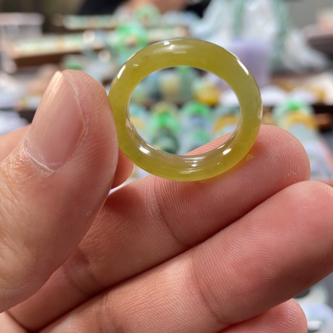 定制翡翠未镶嵌圈口18/19