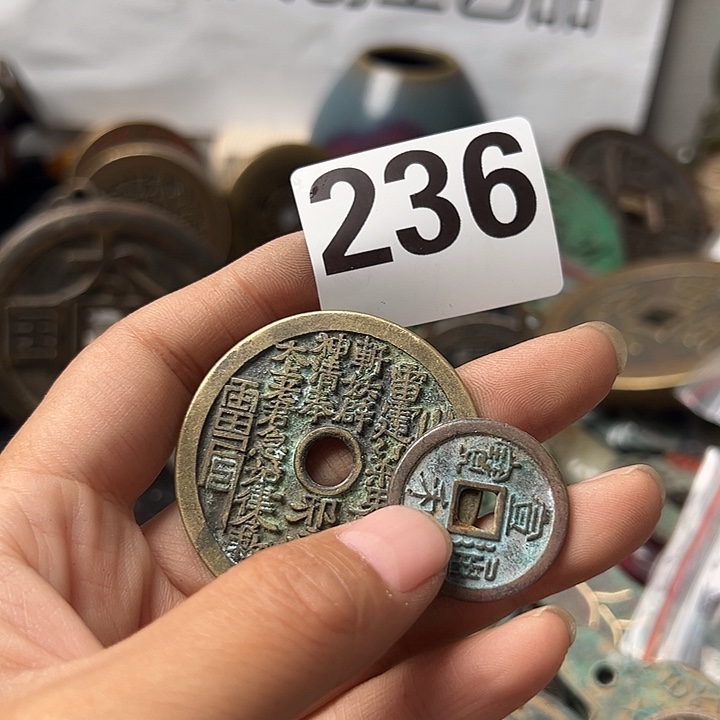 大***子铜复古文创工艺品