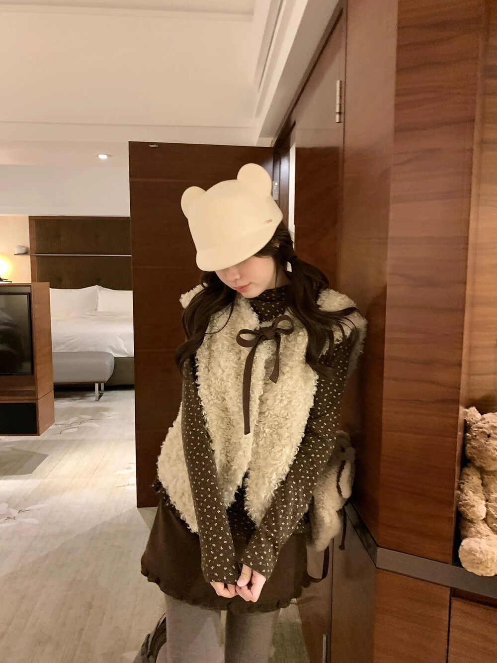 榛野花房棕色碎花打底衫上衣女秋冬半高领显瘦叠穿内搭马甲两件套