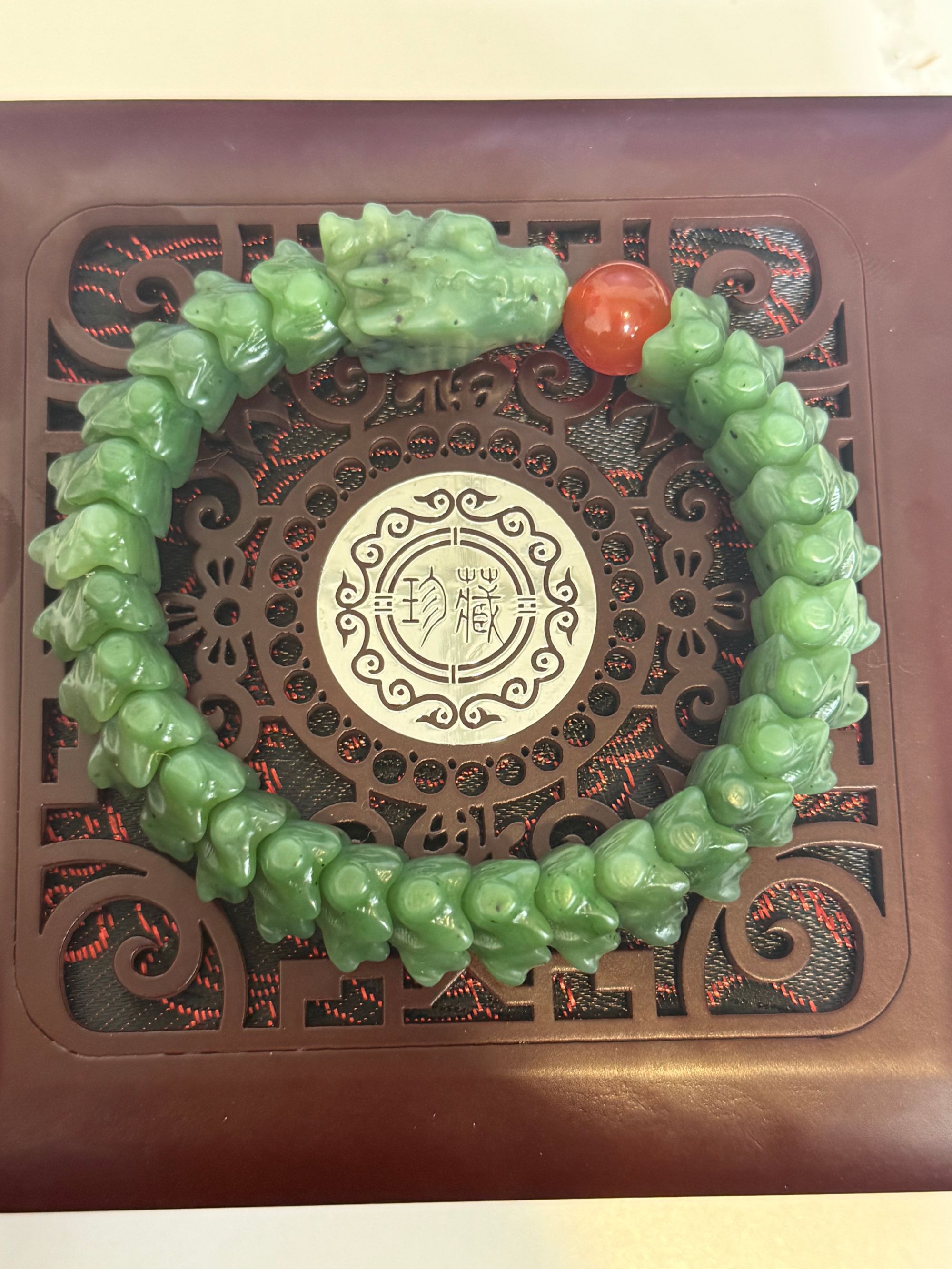 和田玉（碧玉）龙骨手串