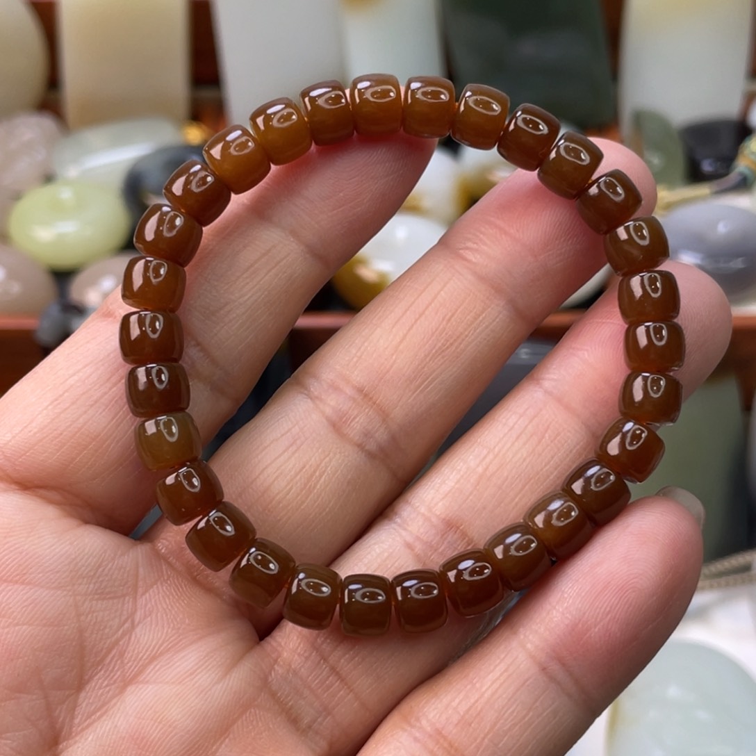 和田玉（糖玉）手链未镶嵌丁**铛卡7