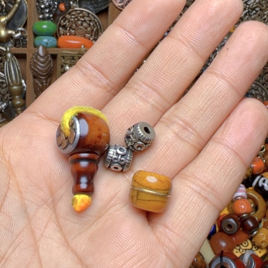 柏香籽/百香籽吊坠傲**猴小配饰吊坠