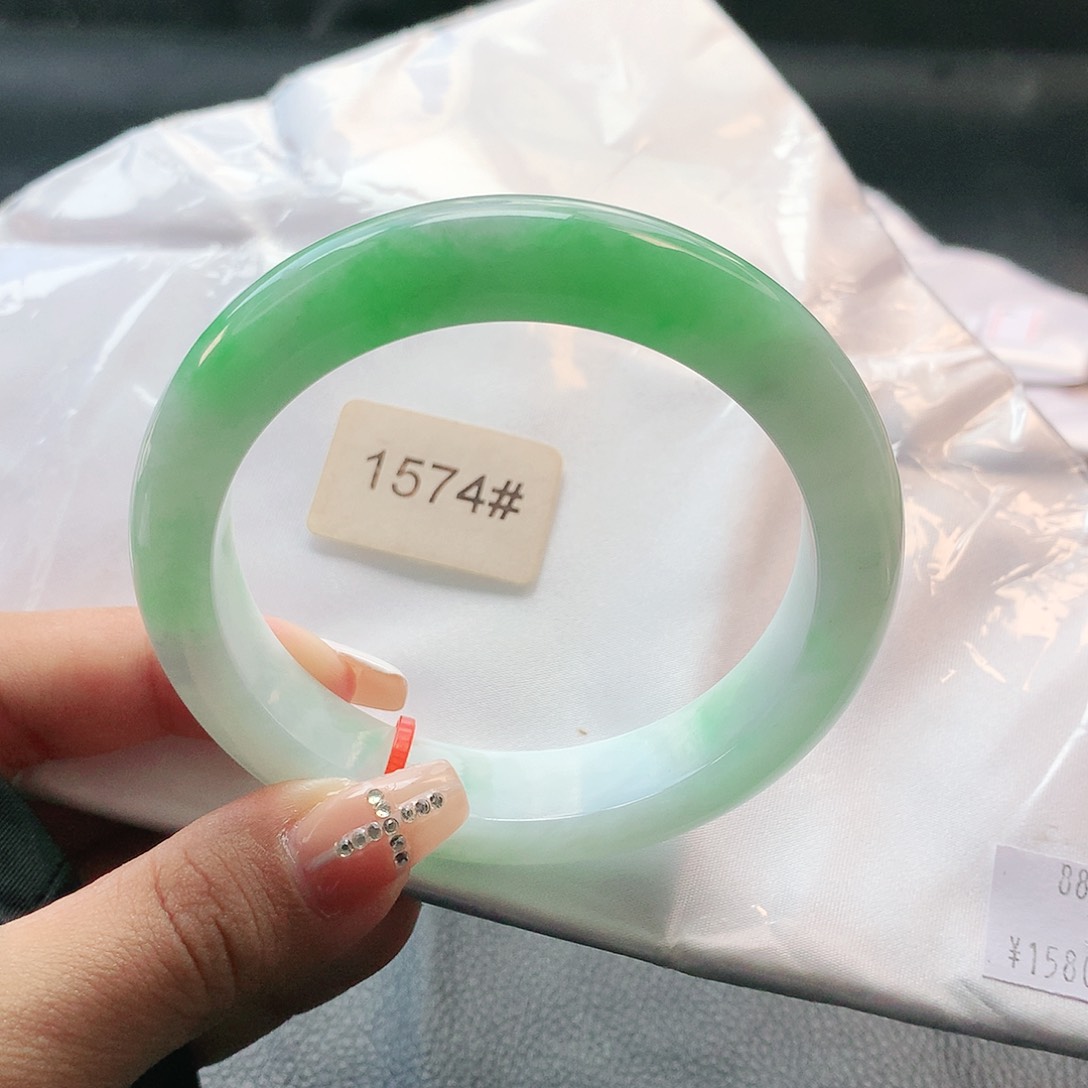 未镶嵌手镯翡翠1574