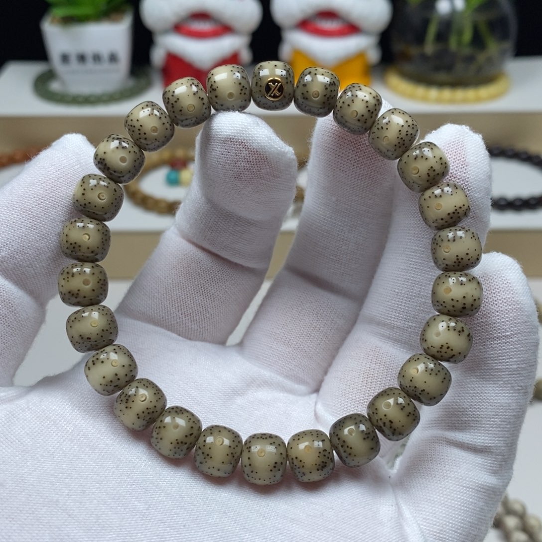 星月菩提手串冰透金标一线天9×8