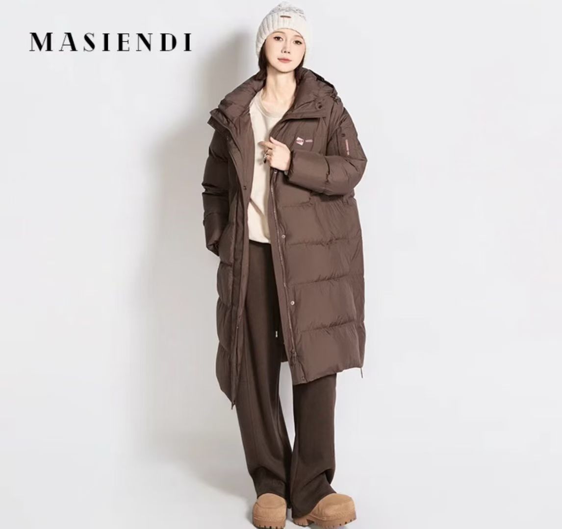 宽松保暖茧型长款羽绒服
