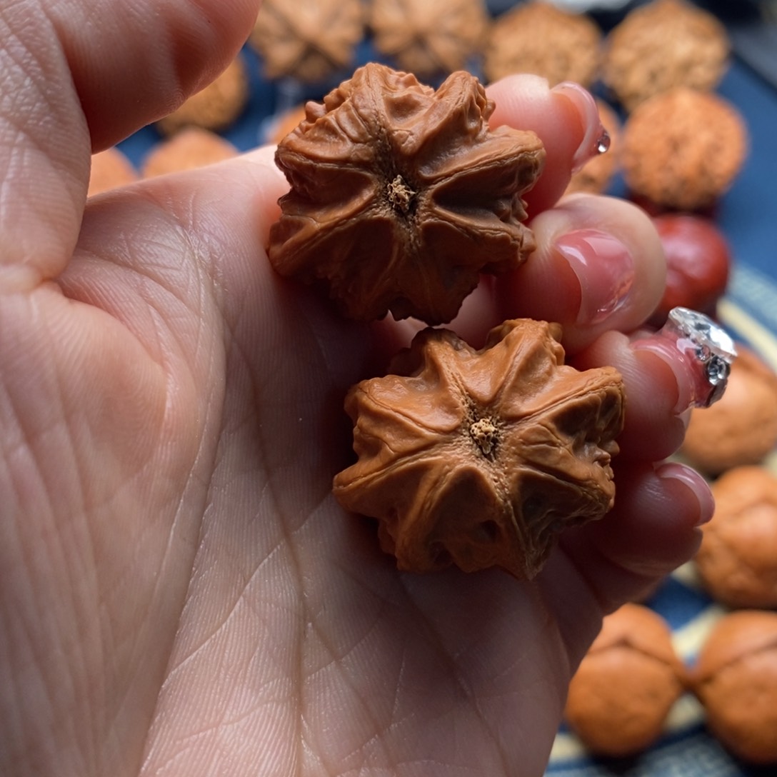 文玩核桃把件精品小手捻