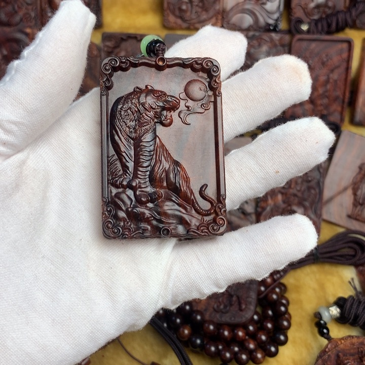 黄花梨/降香黄檀吊坠三**风黄花梨黄花梨