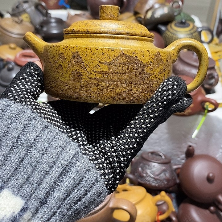 紫砂茶壶微瑕微笑