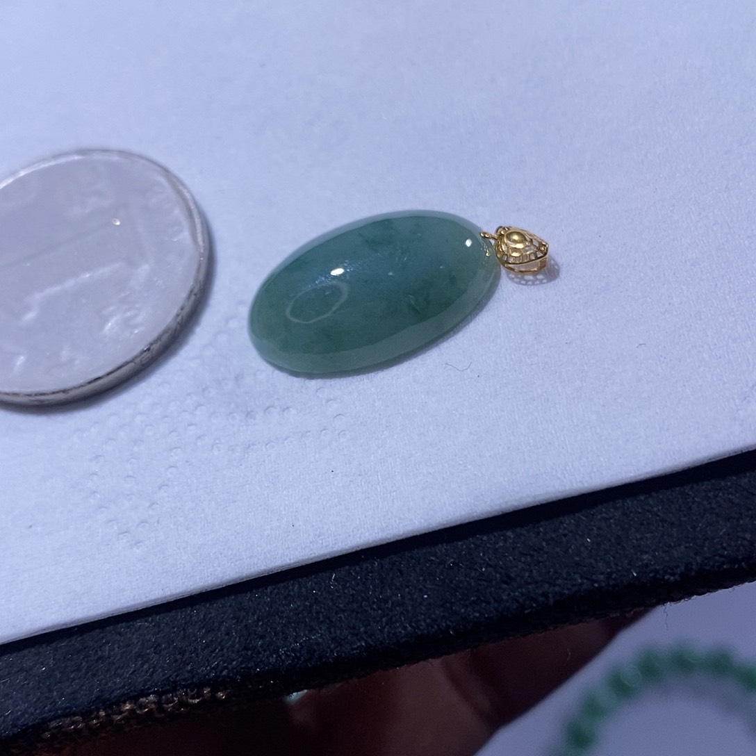 翡翠吊坠(不含链)18K金镶嵌