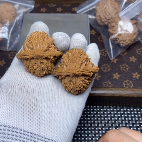文玩核桃把件满天星44