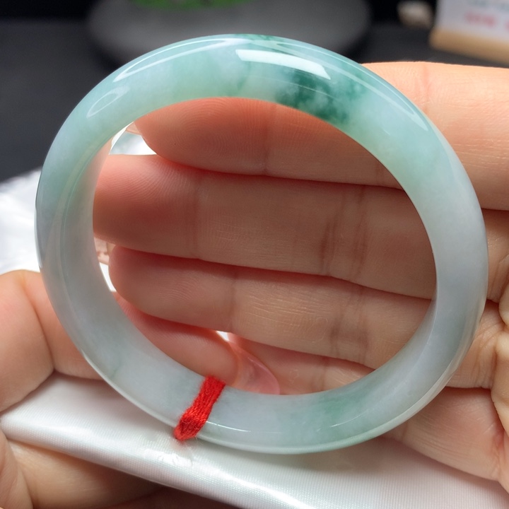 翡翠手镯未镶嵌56565757