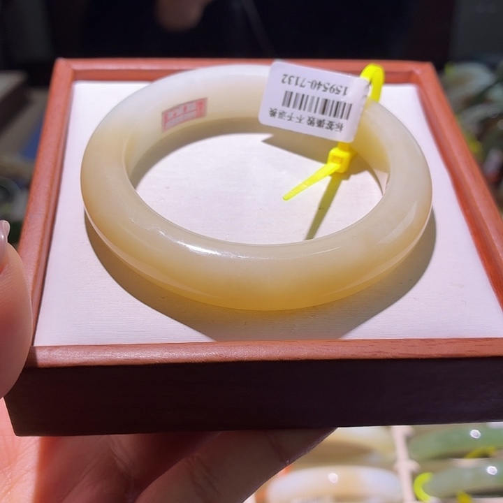 和田玉未镶嵌手镯1 55 56