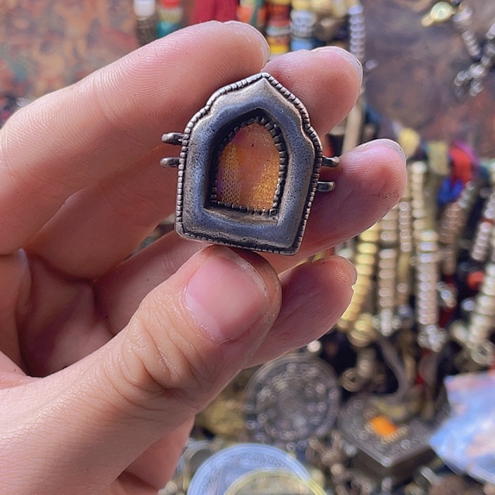 嘎乌一个福利出来白铜福利