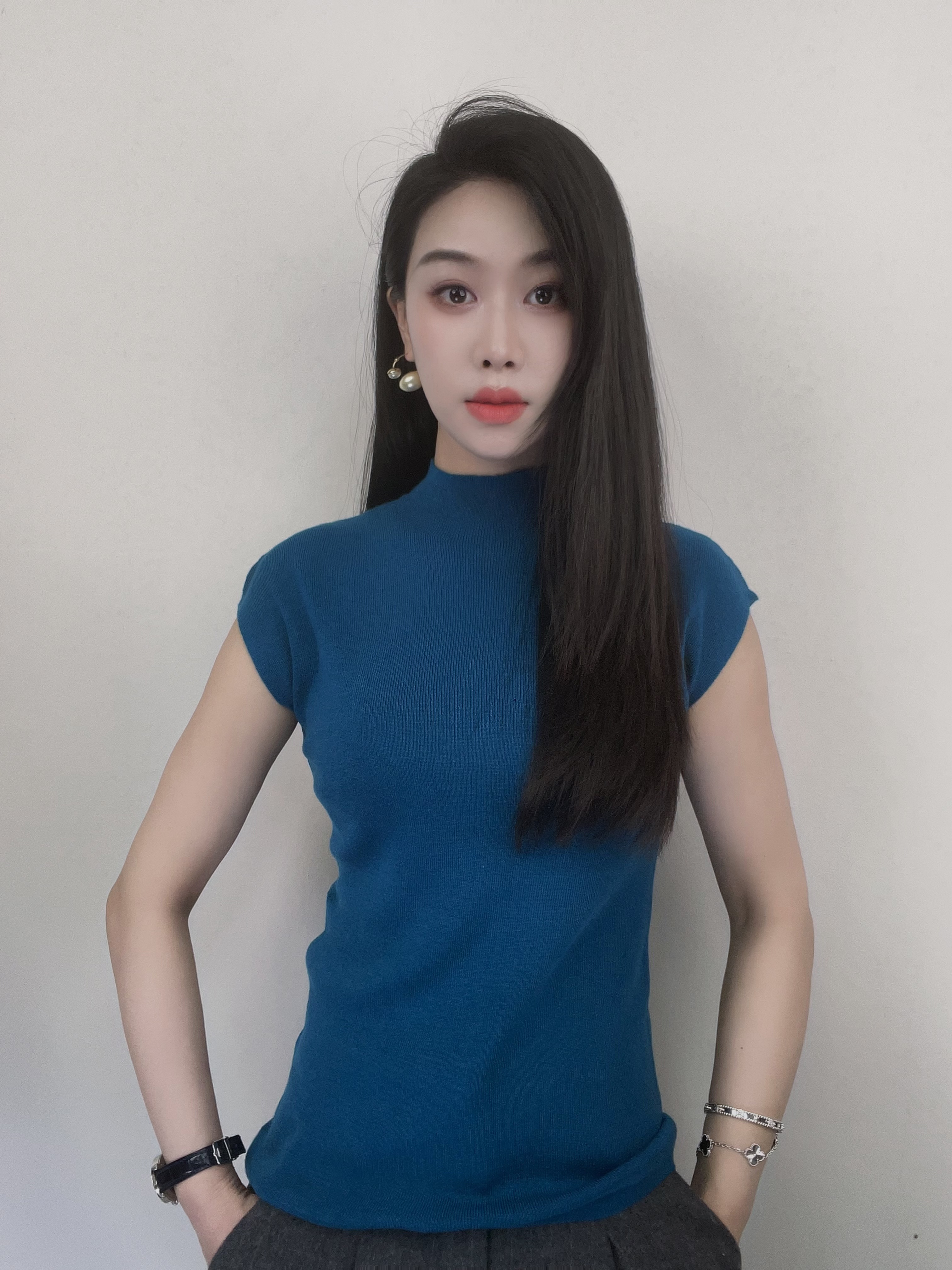 夏季新款时尚显瘦百搭半高领高档爆款无袖女士针织羊毛短袖羊毛衫