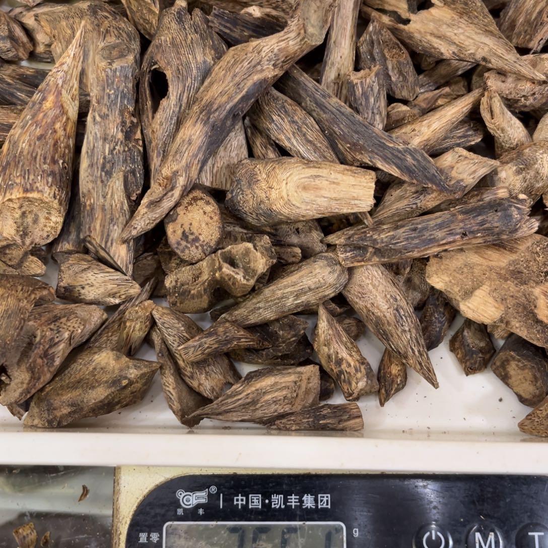 没***有沉香摆件沉香棋楠树丁355