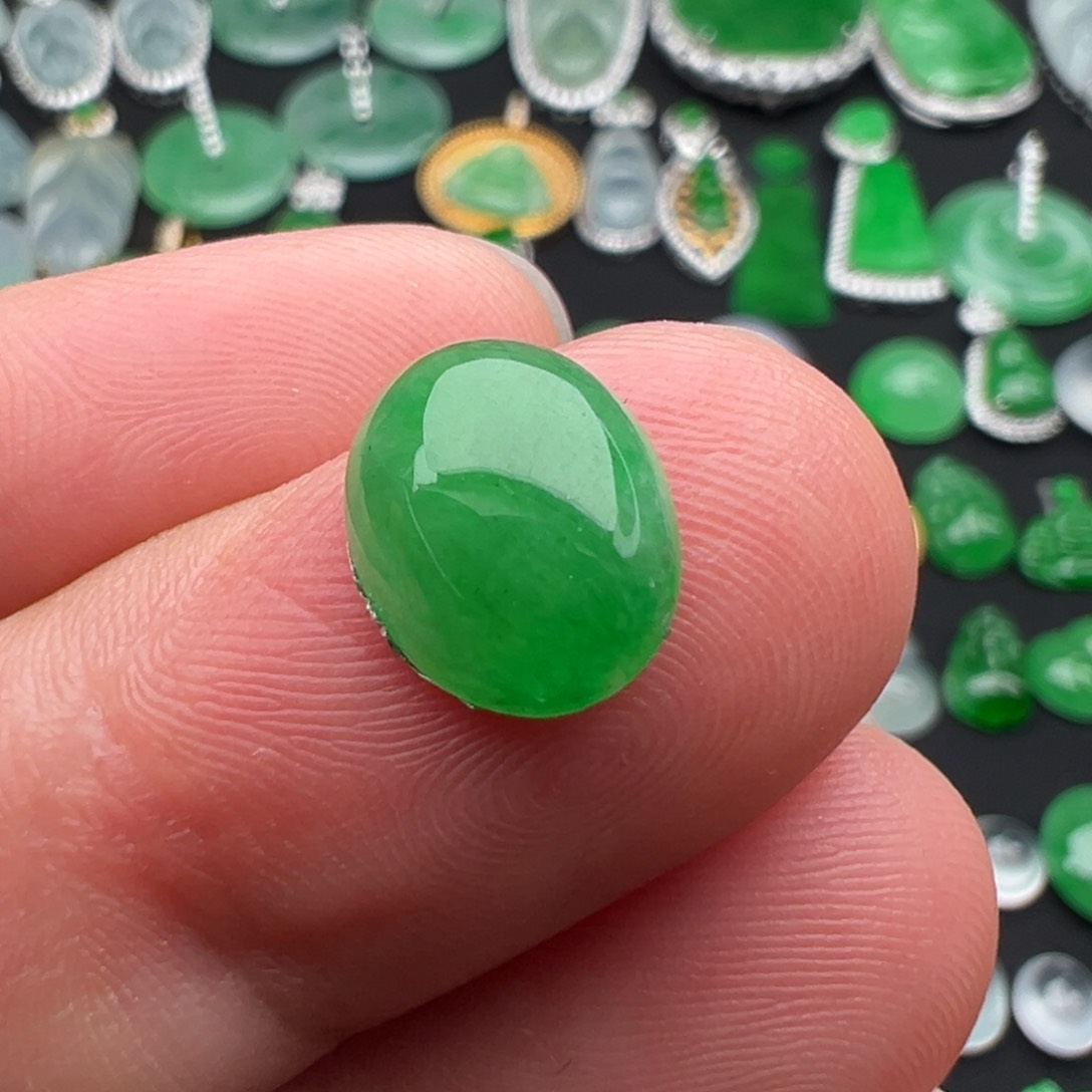 翡翠未镶嵌颈饰蛋面11.4