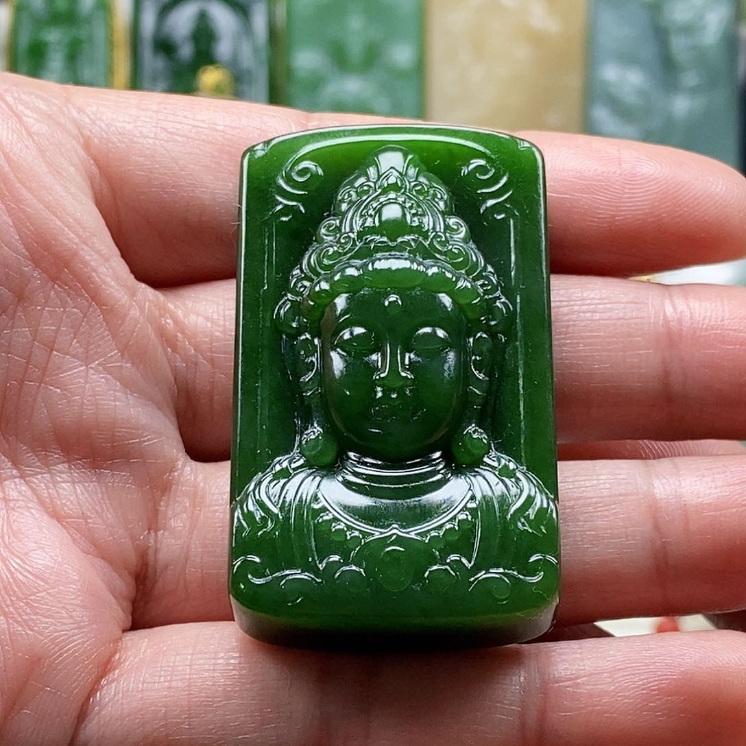 和田玉（碧玉）颈饰未镶嵌