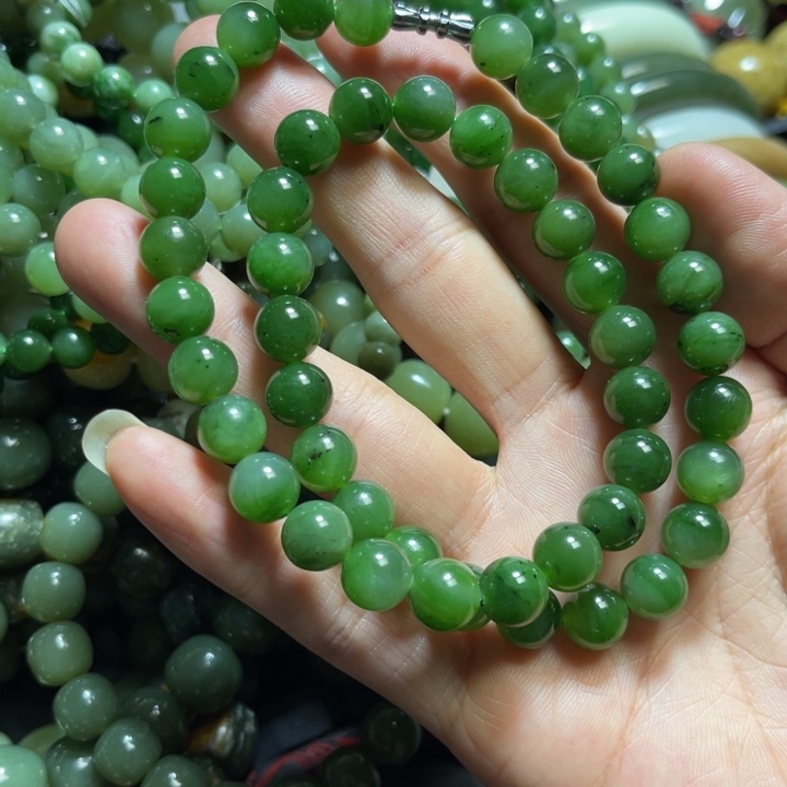 和田玉（碧玉）未镶嵌颈饰