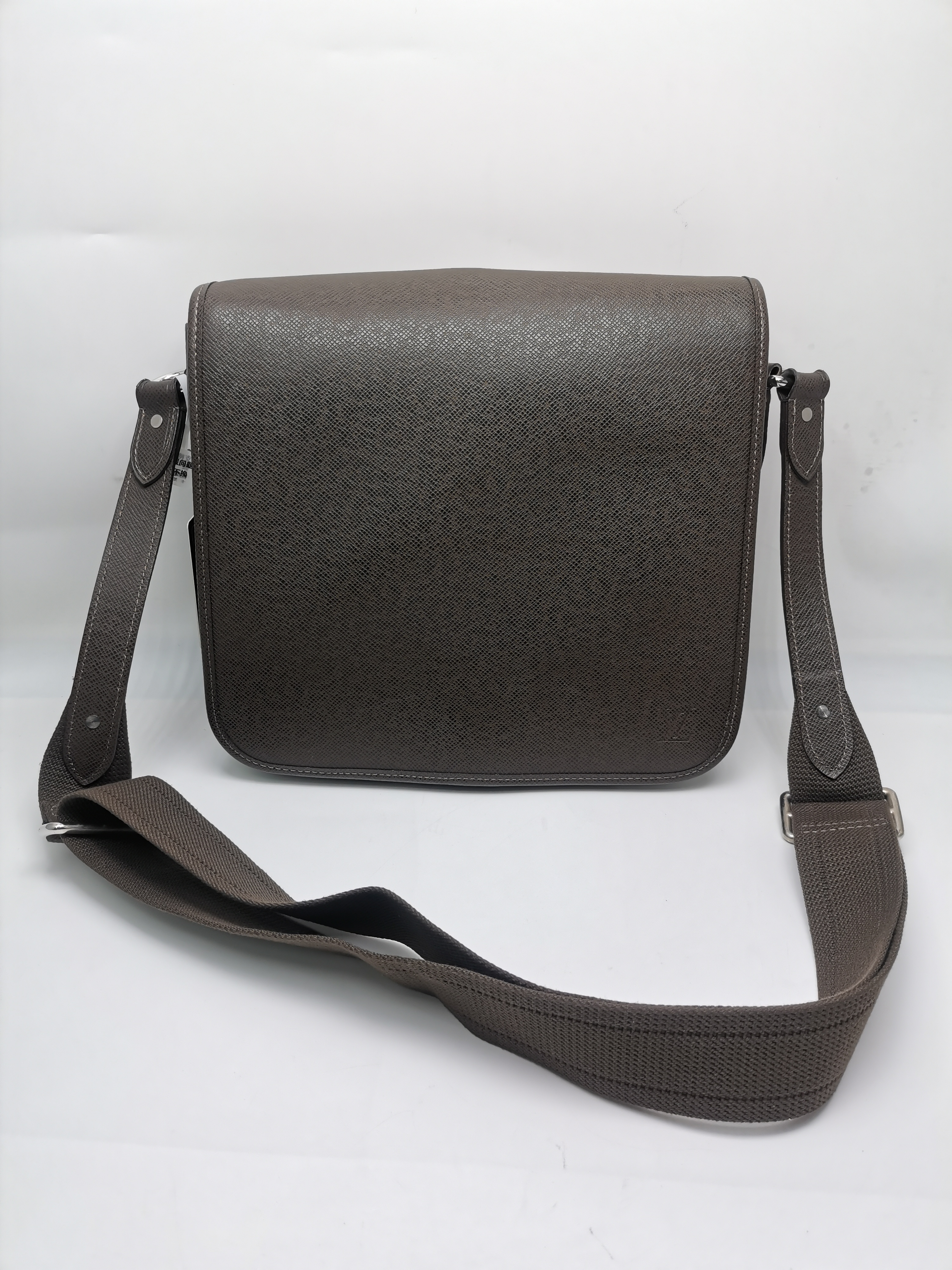99新 LouisVuitton/路易威登 95新  17881 LV棕色全皮翻盖斜挎包
