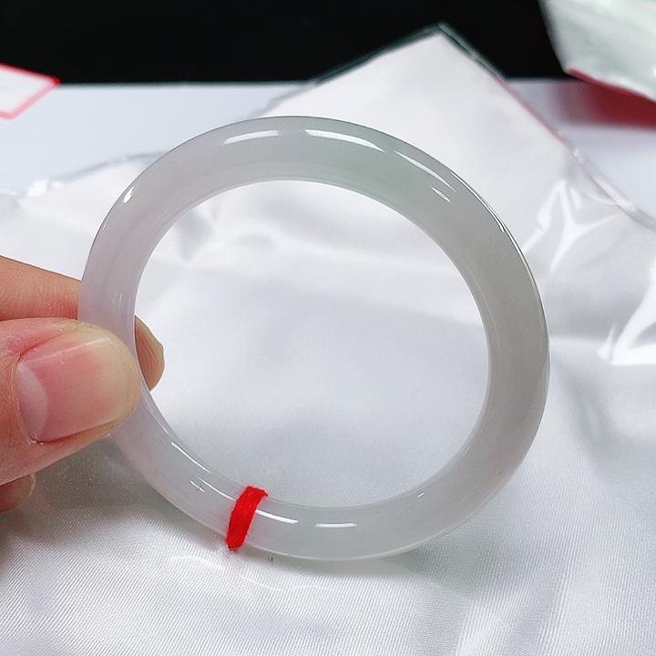 翡翠手镯（圆镯）未镶嵌翡翠手镯未镶嵌