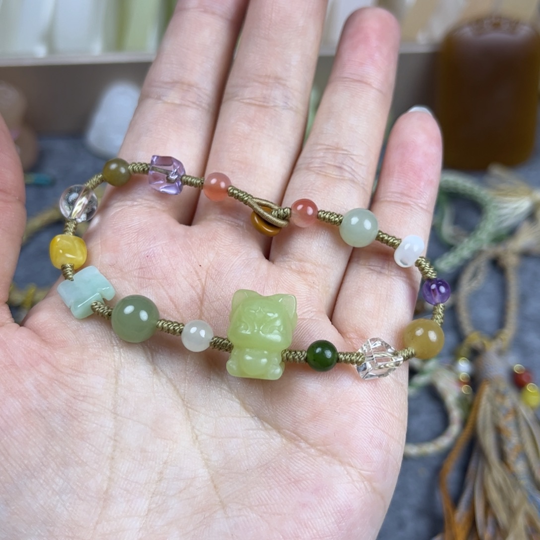 雨***亭和田玉未镶嵌珠宝奇石九尾狐手绳