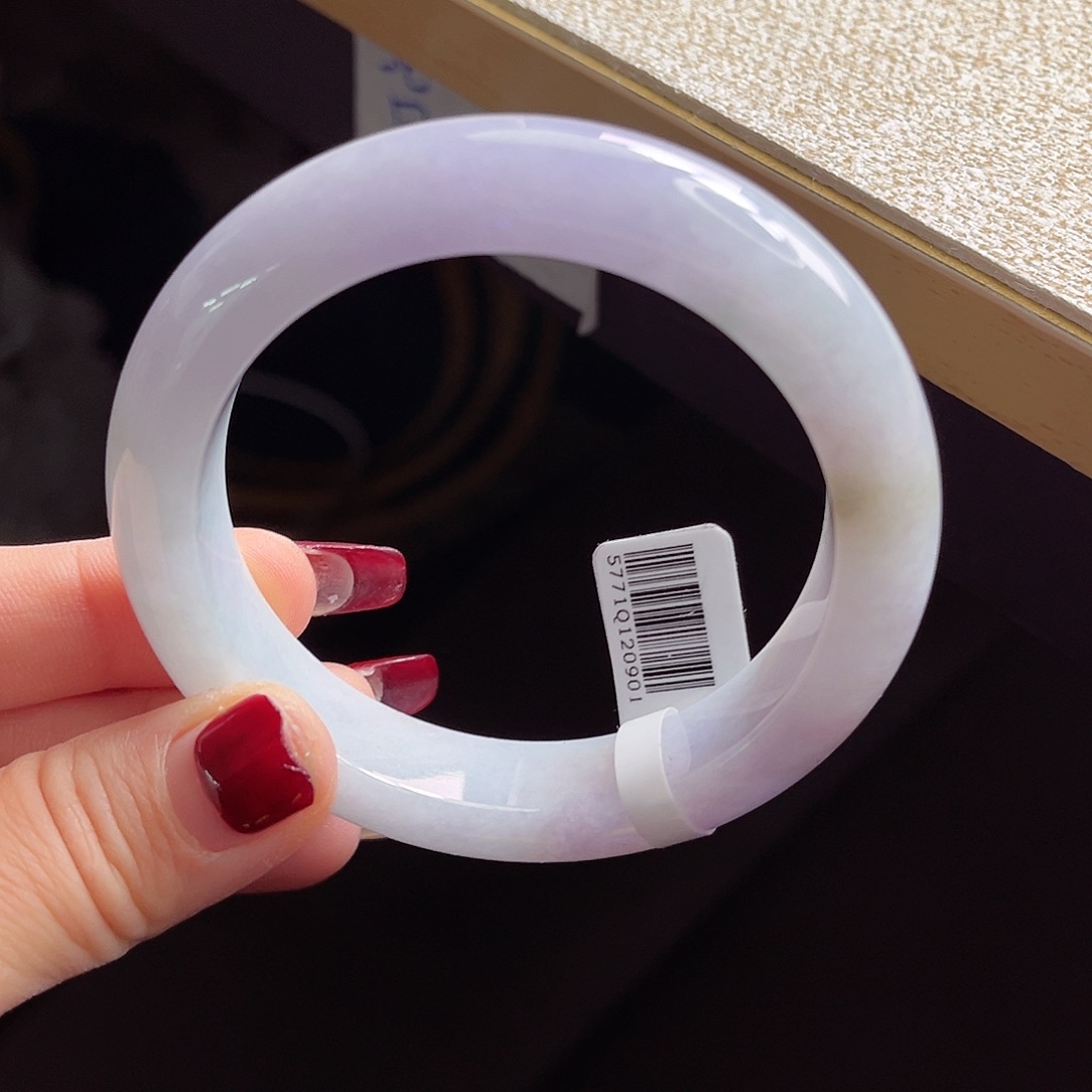 翡翠手镯未镶嵌手镯