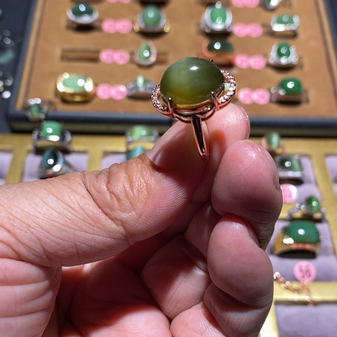 和田玉（碧玉）戒指未镶嵌