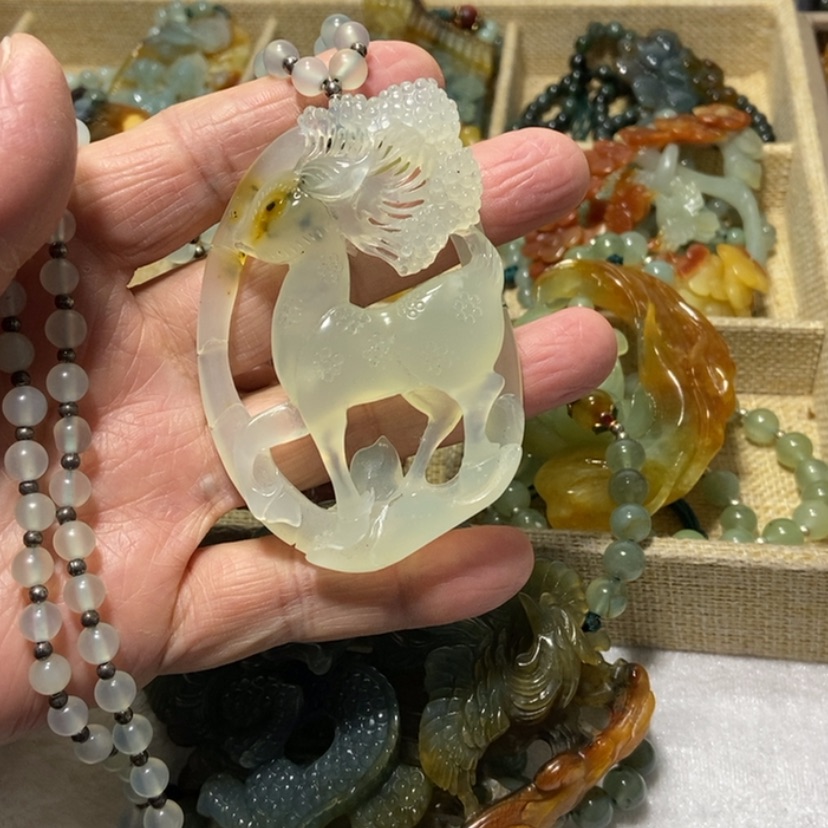 【闪购商品】蛇纹石玉颈饰未镶嵌