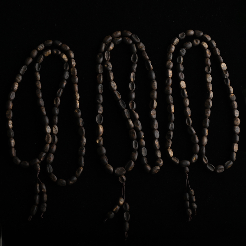 沉香沉水留疤尖峰岭树心油沉香手串随形多圈（多样性发一）z00025