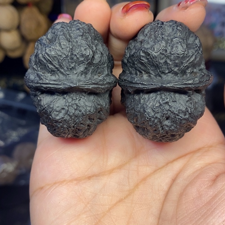 文玩核桃吊坠37马蹄地闷