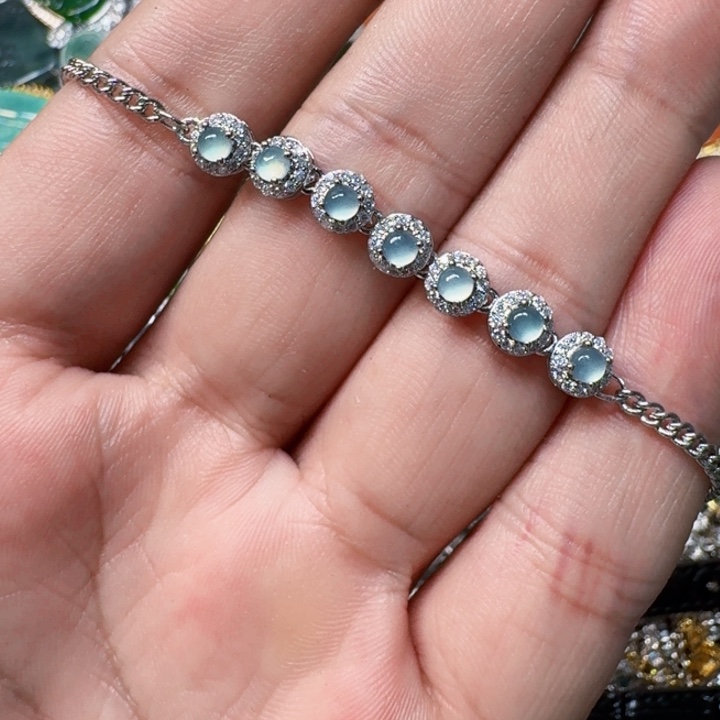 翡翠未镶嵌颈饰天然A货翡翠放漏