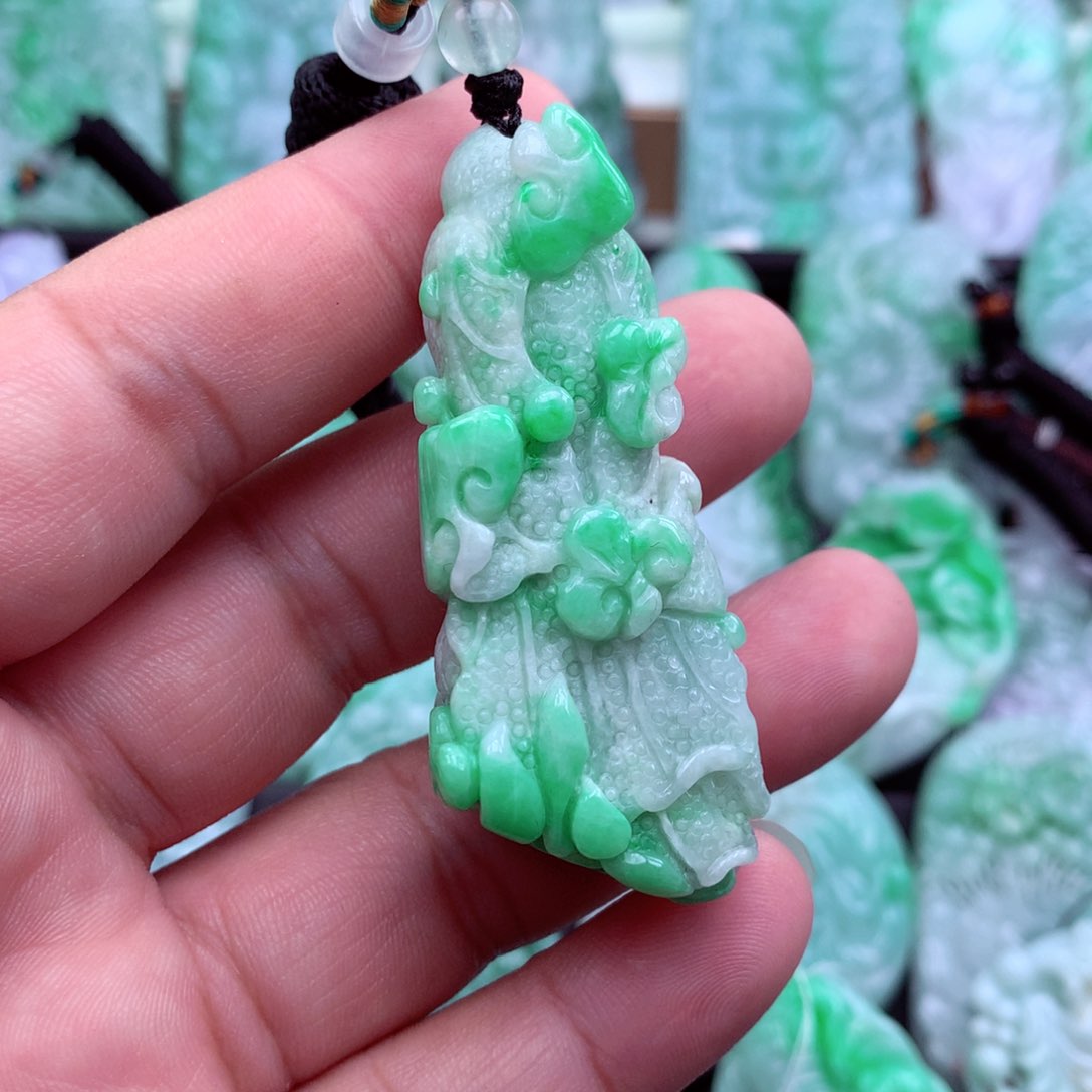 翡翠吊坠(不含链)未镶嵌