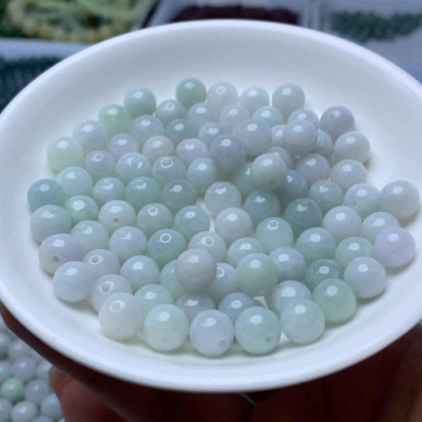 翡翠A货卡8mm绿白珠50颗