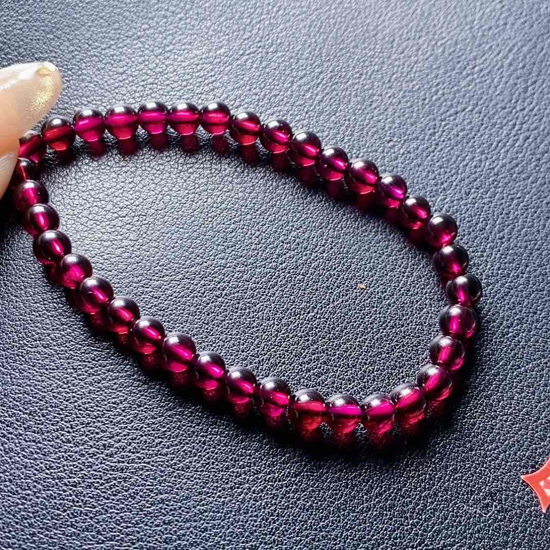石榴石手链未镶嵌老****?5.0单圈毕业级