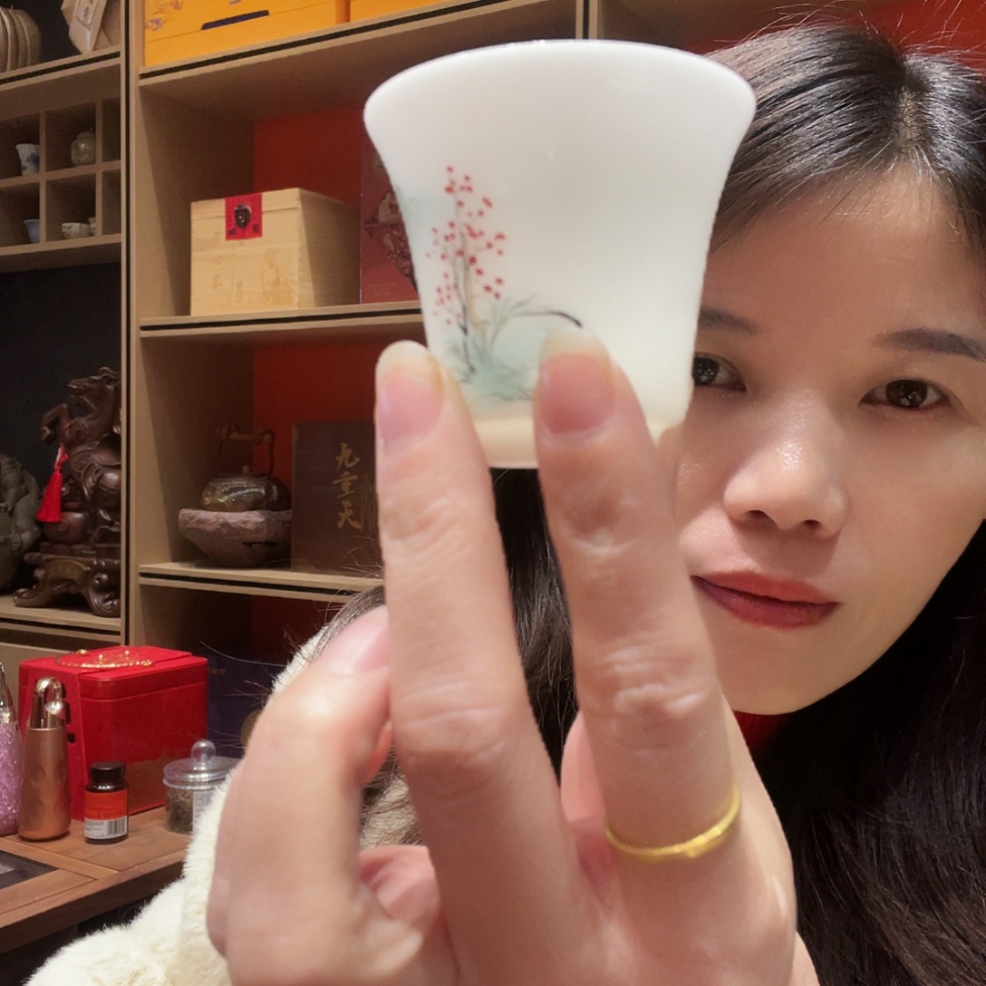 琉璃手工艺品2012密香老白茶半斤