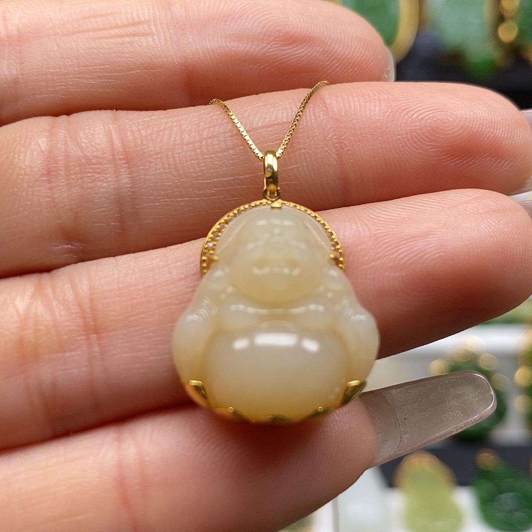 和田玉颈饰18K金镶嵌