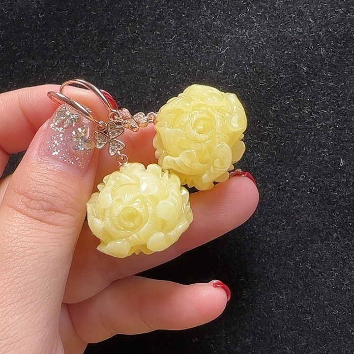 蜜蜡珠宝奇石未镶嵌