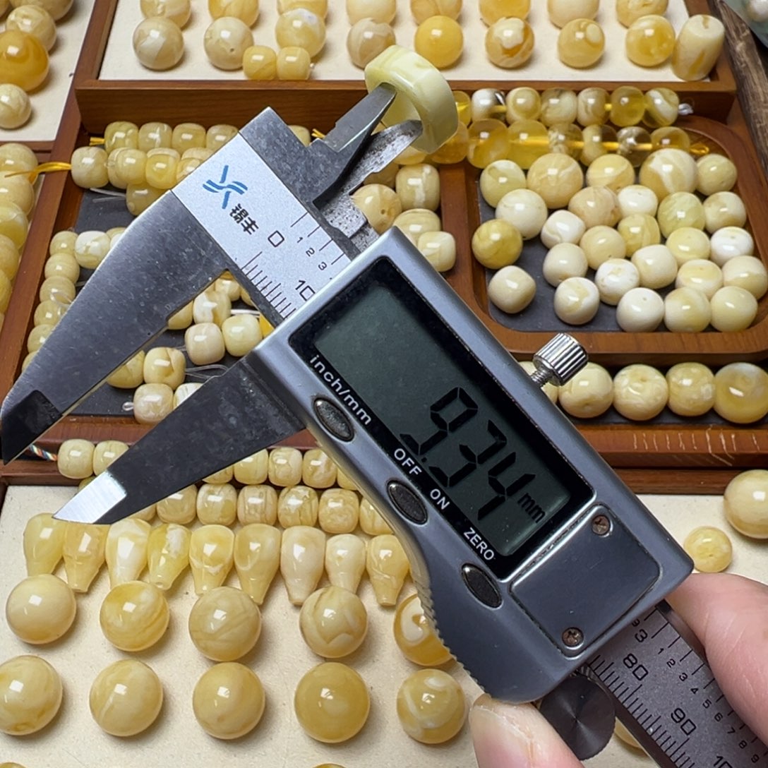 琥珀未镶嵌裸石琥珀蜜蜡